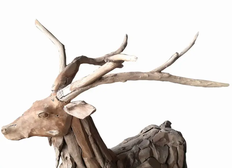 Product image of the product “Standing Deer, the horns can be removed. About 120cm length and 140cm height . ”